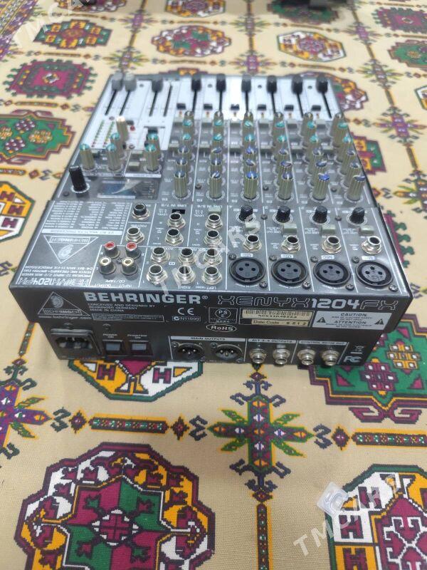 Behringer Punt 1204 - Mary - img 3