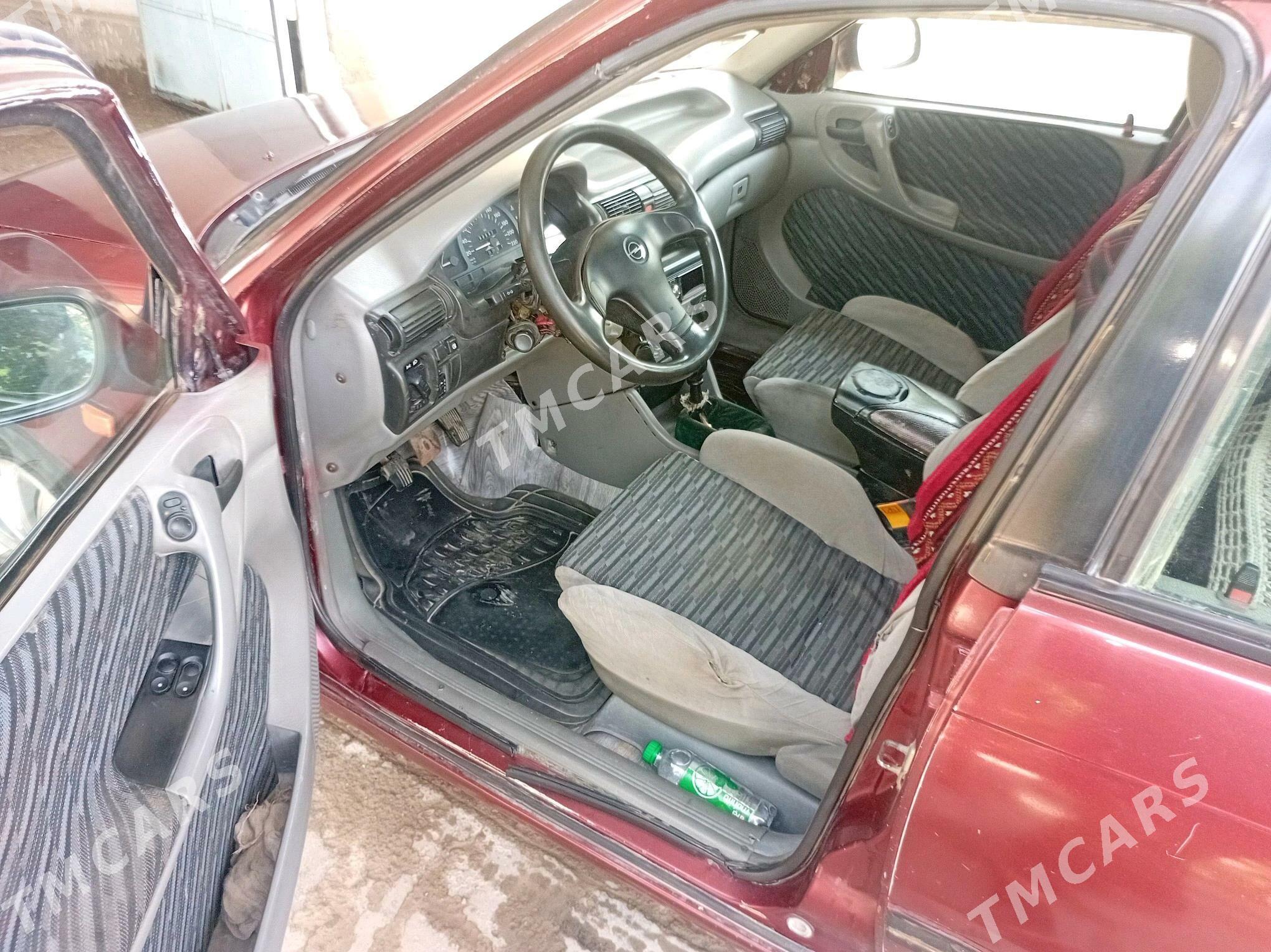 Opel Astra 1993 - 30 000 TMT - Farap - img 7
