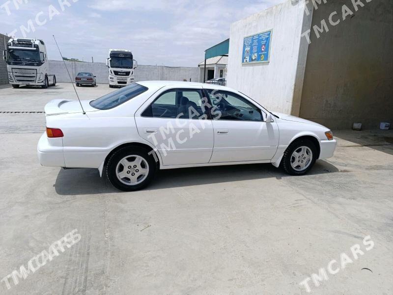 Toyota Camry 2000 - 116 000 TMT - Balkanabat - img 2