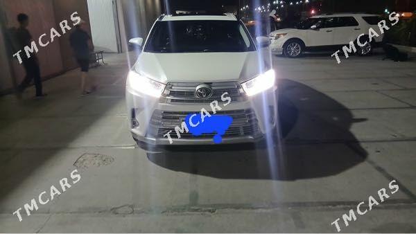 Toyota Highlander 2017 - 440 000 TMT - Байрамали - img 2