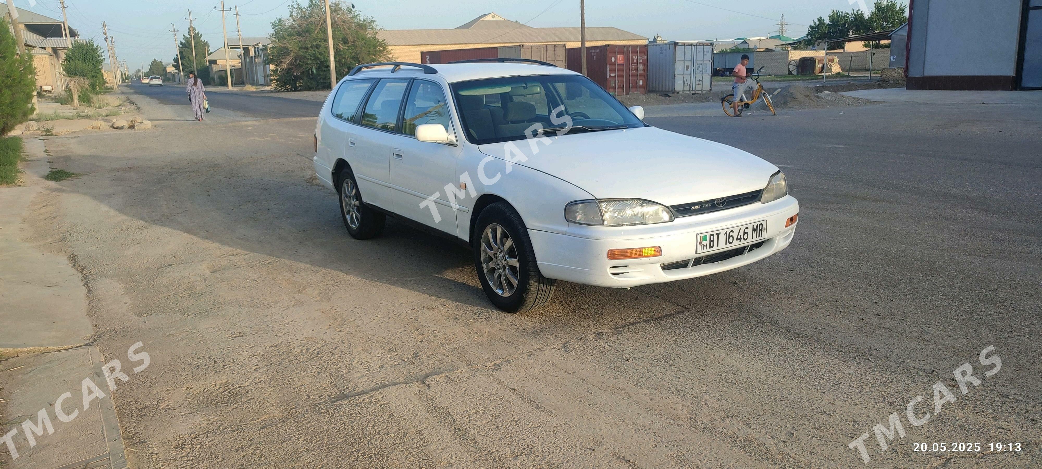 Toyota Camry 1995 - 50 000 TMT - Мары - img 3