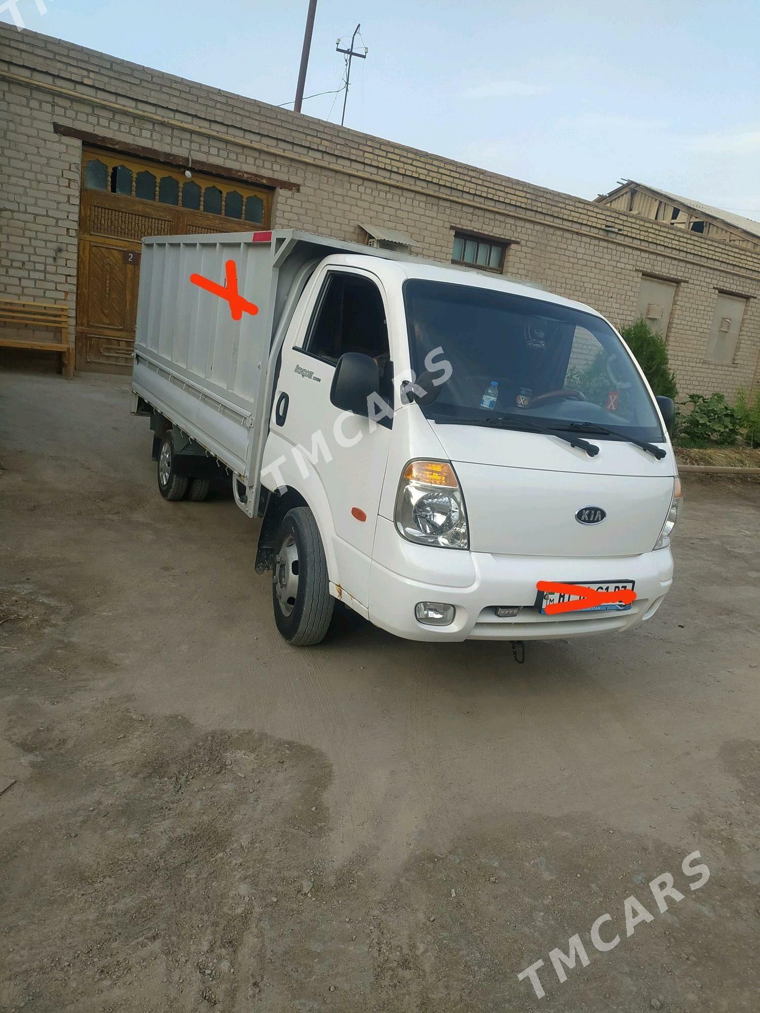 Kia Bongo 2008 - 170 000 TMT - Şabat etr. - img 5