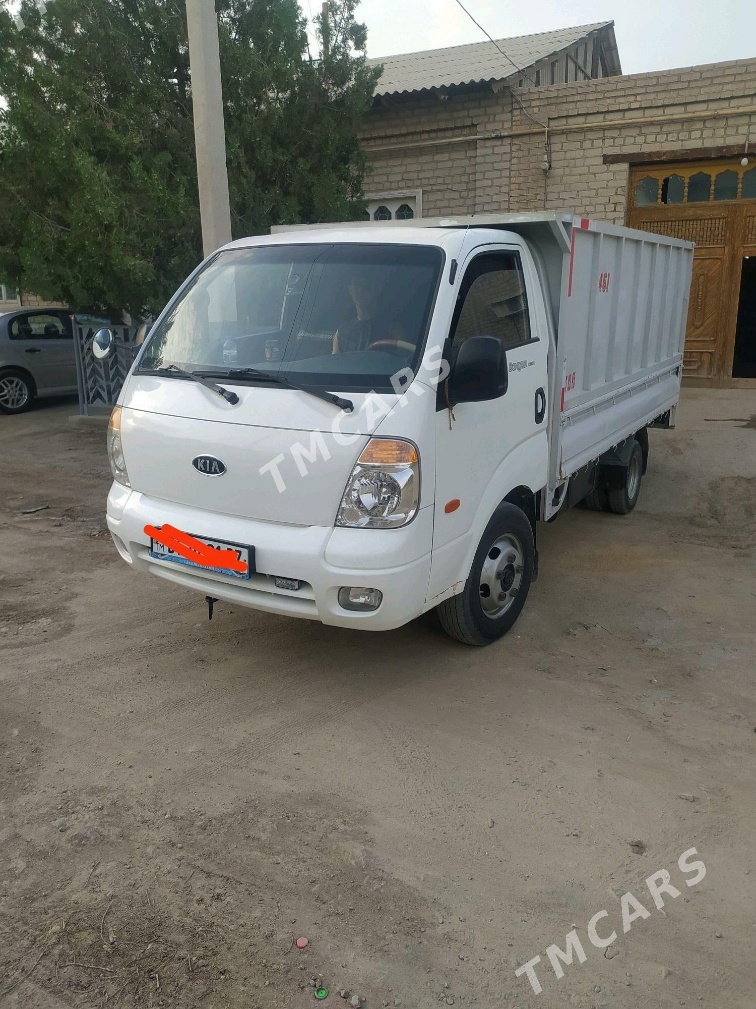 Kia Bongo 2008 - 170 000 TMT - Şabat etr. - img 6