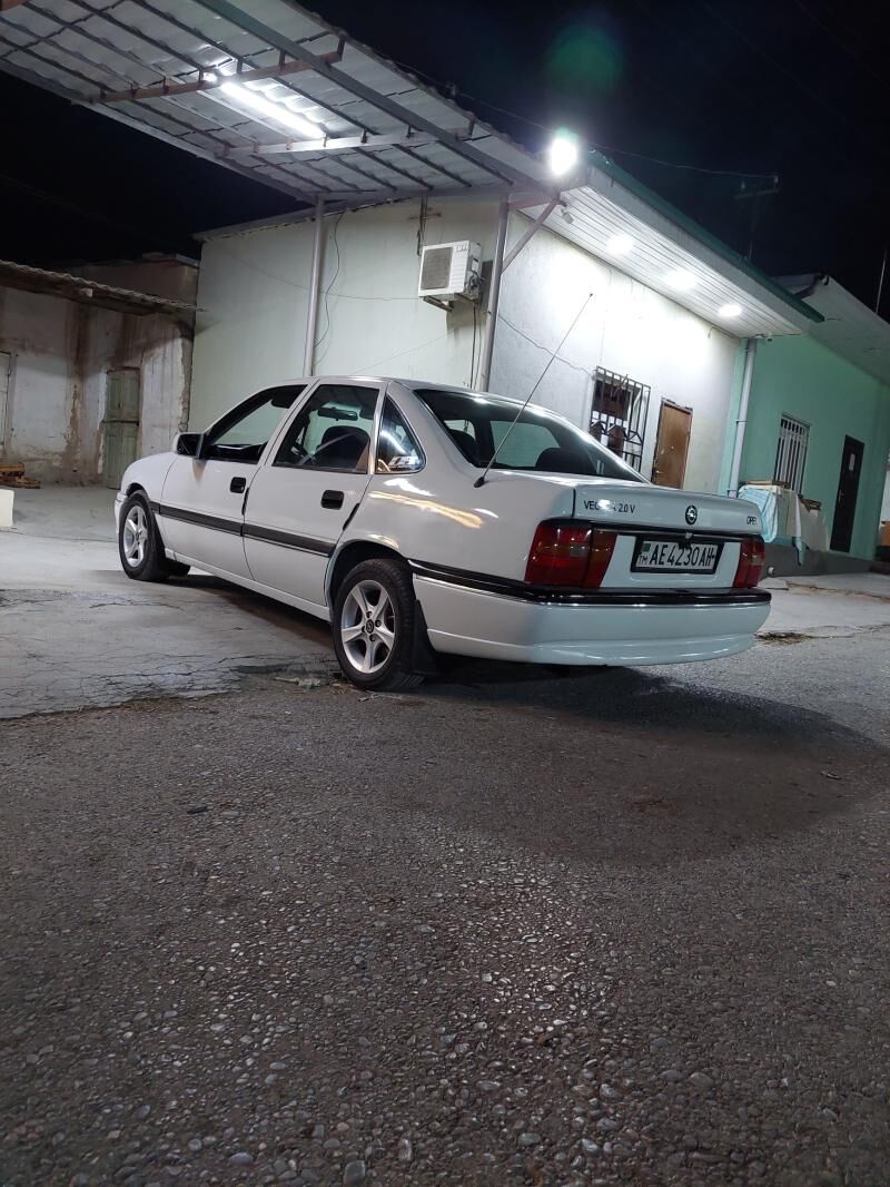Opel Vectra 1993 - 45 000 TMT - Бахарден - img 4