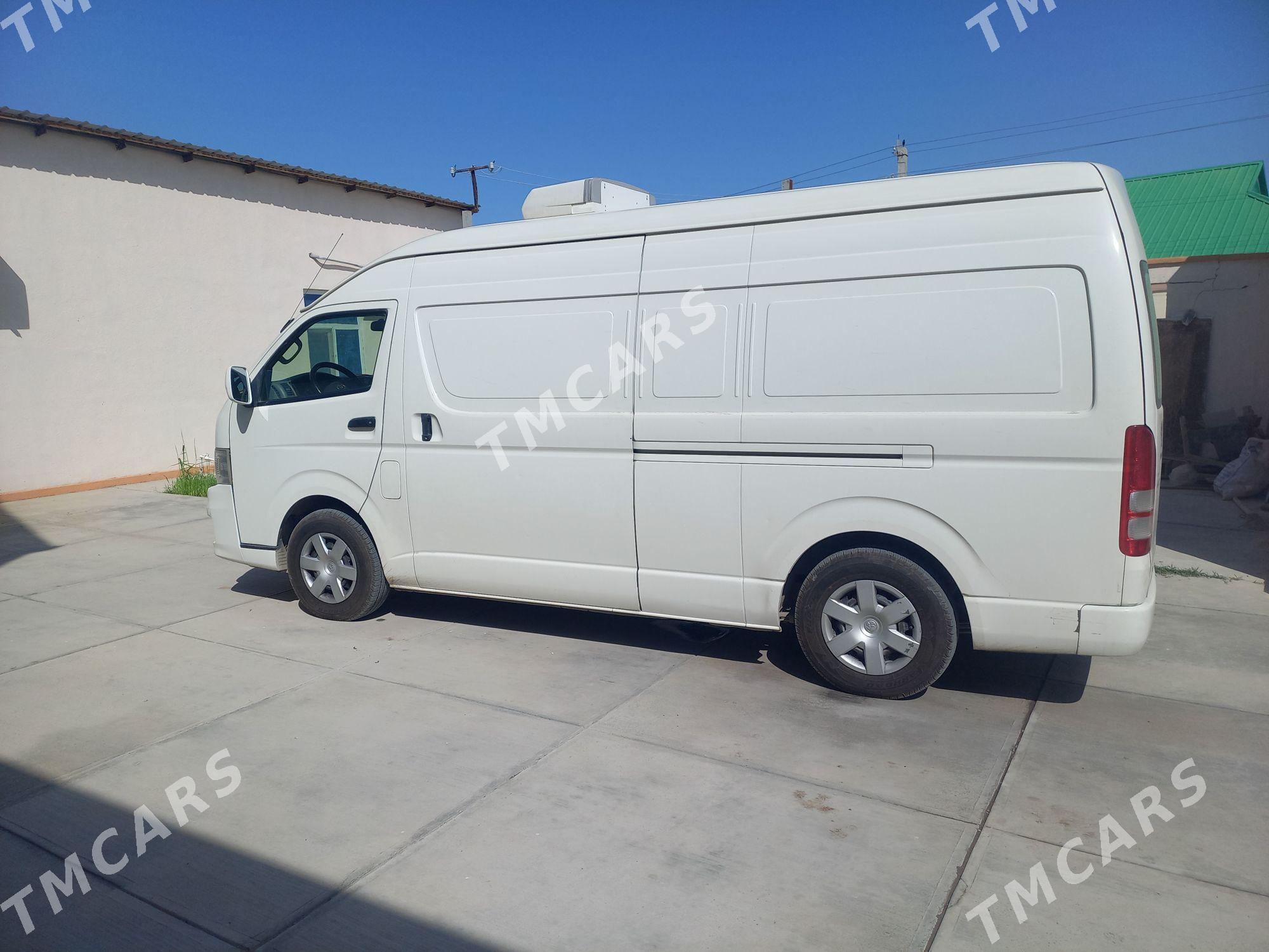 Toyota Hiace 2013 - 355 000 TMT - Aşgabat - img 3
