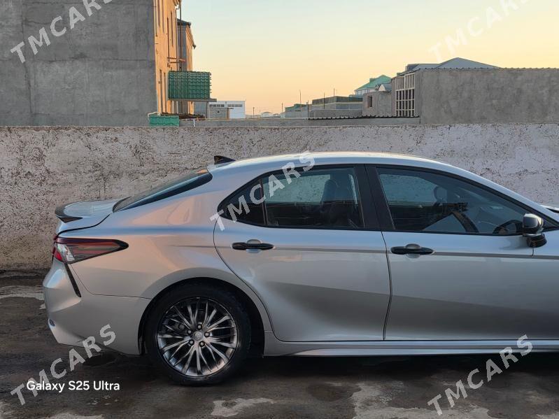 Toyota Camry 2022 - 300 000 TMT - Gurbansoltan Eje - img 6