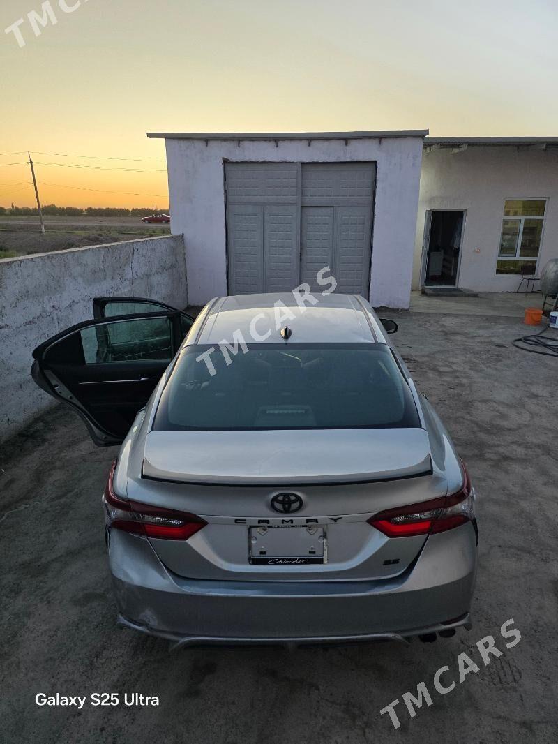 Toyota Camry 2022 - 300 000 TMT - Gurbansoltan Eje - img 8