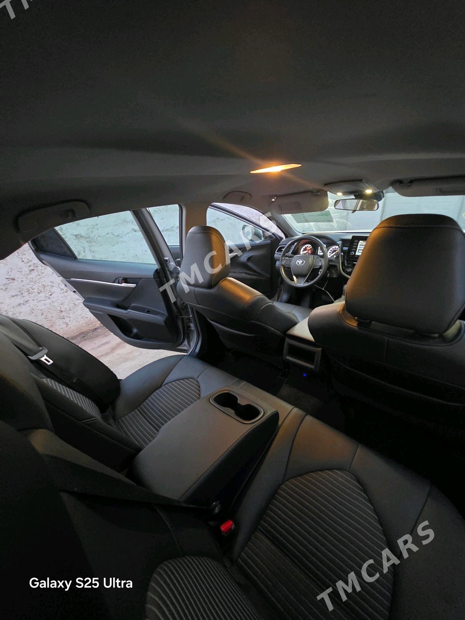 Toyota Camry 2022 - 300 000 TMT - Gurbansoltan Eje - img 10