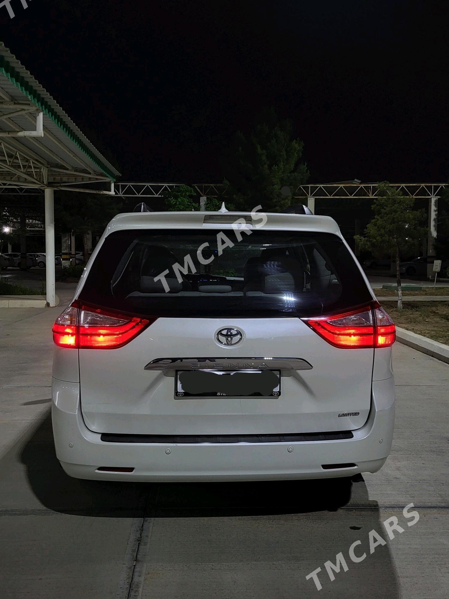 Toyota Sienna 2018 - 700 000 TMT - 9 mkr - img 4