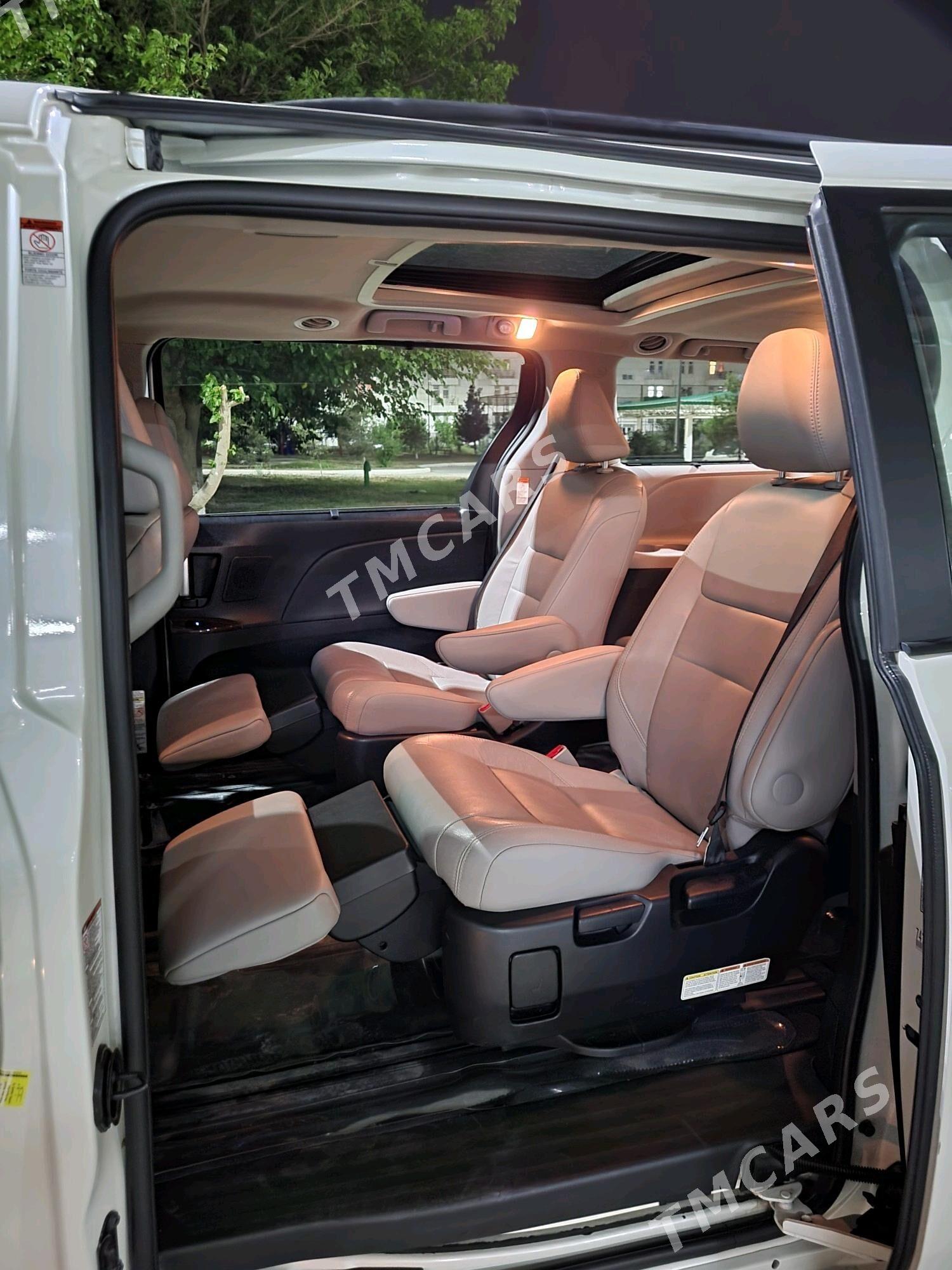 Toyota Sienna 2018 - 700 000 TMT - 9 mkr - img 6