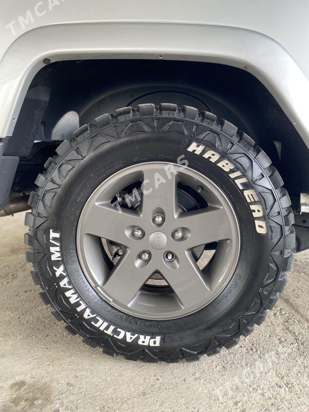 Jeep Wrangler 2012 - 230 000 TMT - Aşgabat - img 5