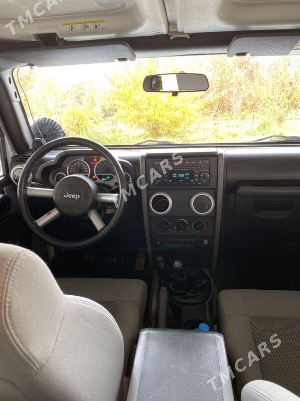 Jeep Wrangler 2012 - 230 000 TMT - Aşgabat - img 10