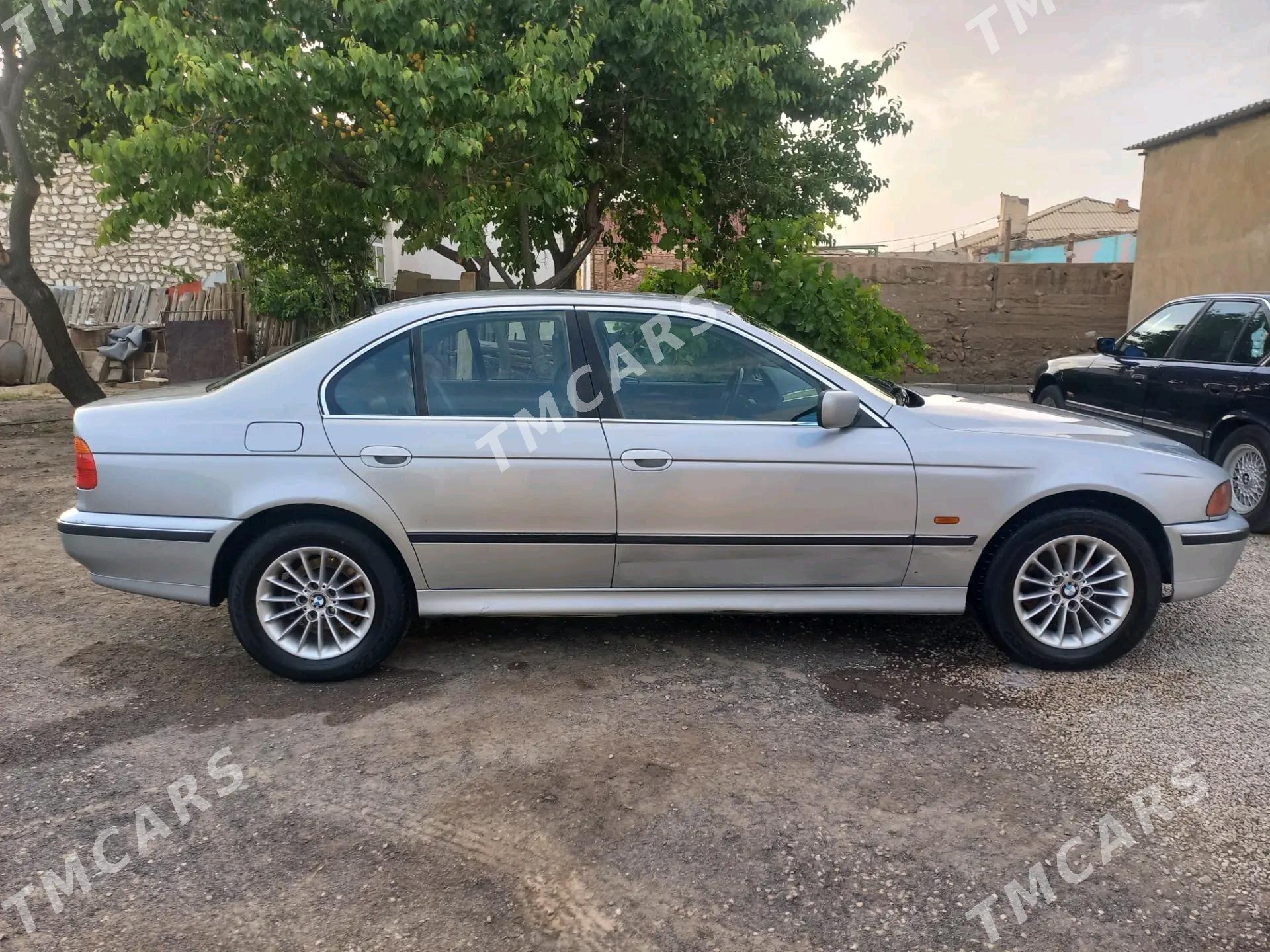 BMW E39 1997 - 80 000 TMT - Джебел - img 2