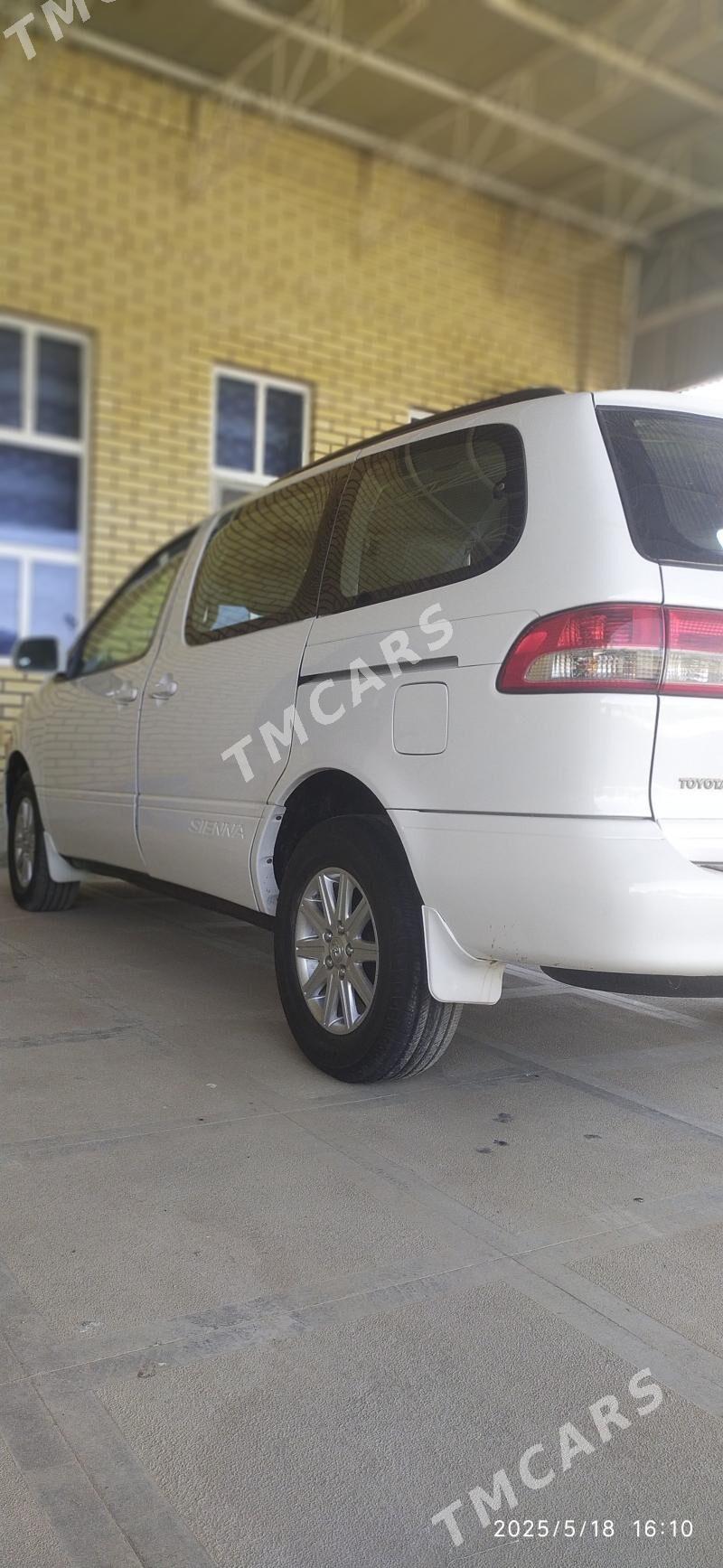 Toyota Sienna 2002 - 165 000 TMT - Векильбазар - img 6
