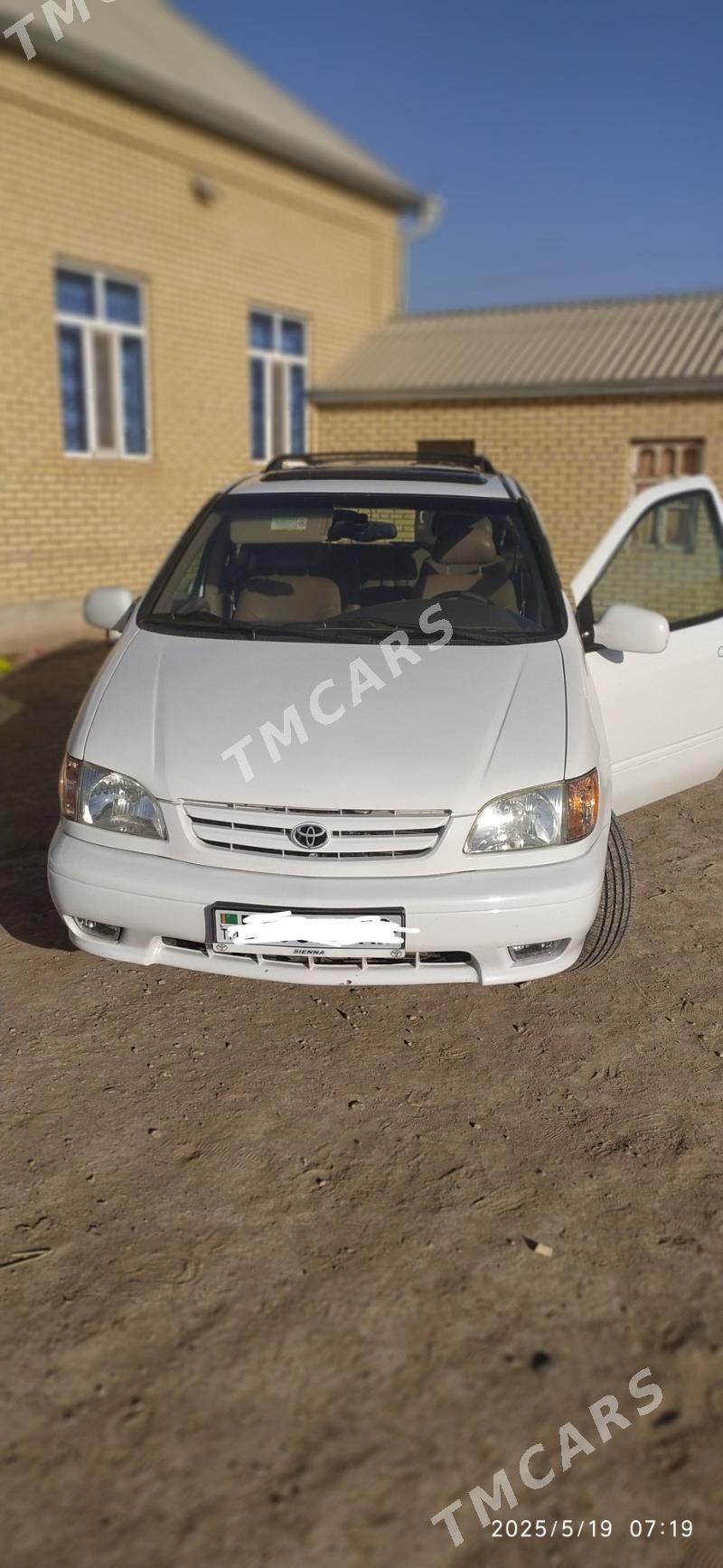 Toyota Sienna 2002 - 165 000 TMT - Векильбазар - img 9