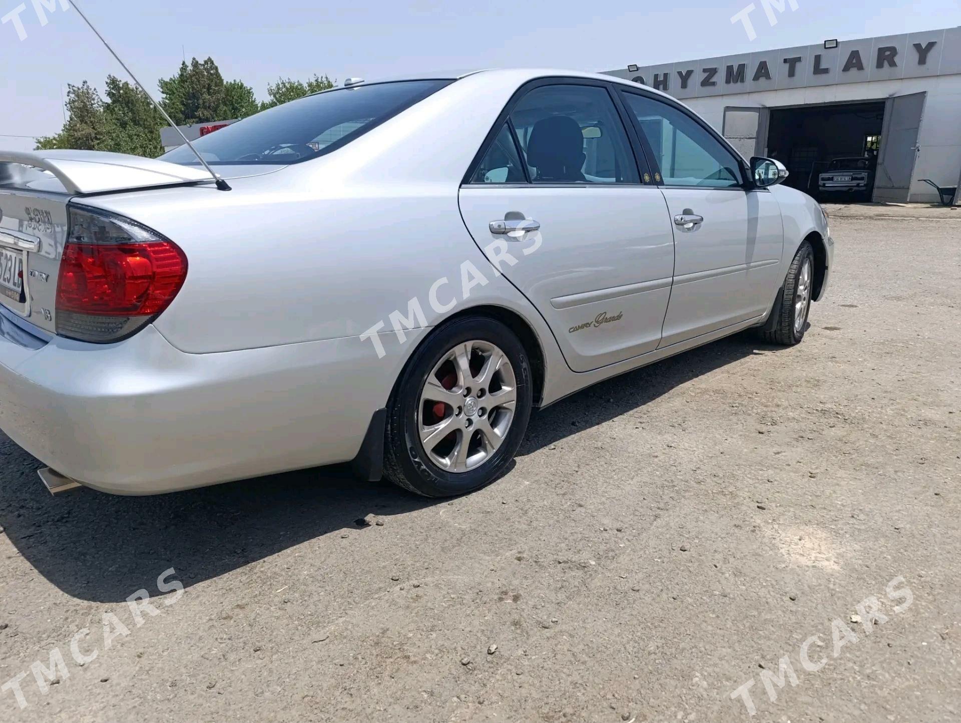 Toyota Camry 2003 - 144 000 TMT - Çärjew - img 3