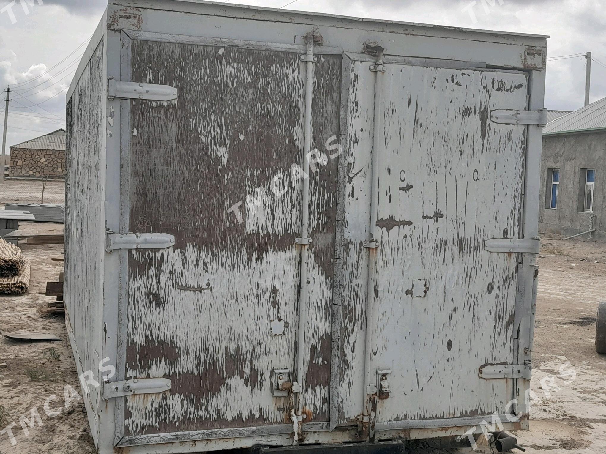 Zil 4331 2002 - 100 000 TMT - Этрек - img 1