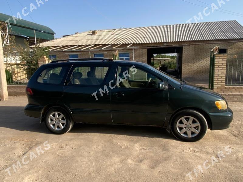 Toyota Sienna 2003 - 122 000 TMT - Garabekewül - img 3