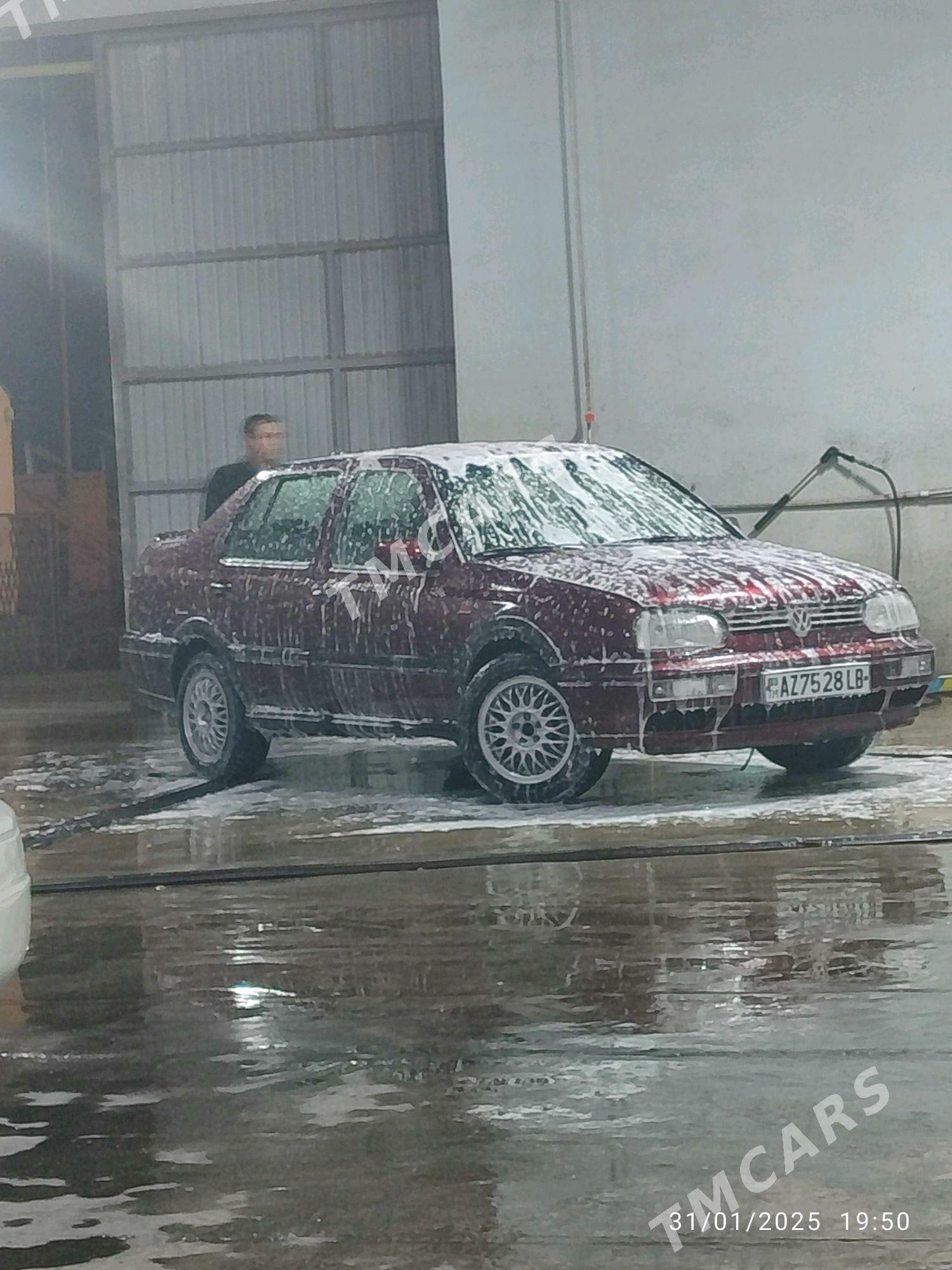 Volkswagen Jetta 1993 - 28 000 TMT - Saýat - img 3
