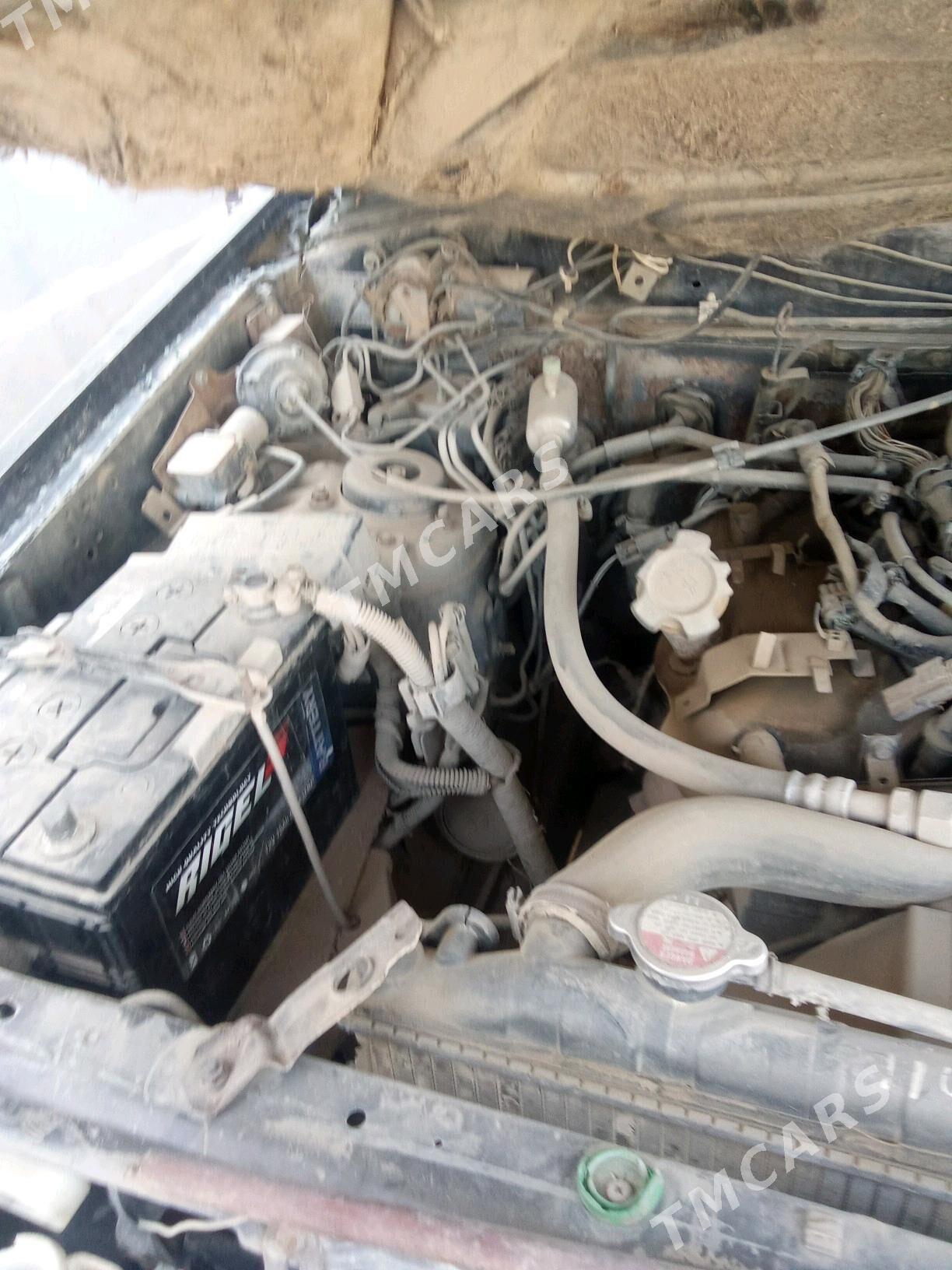 Nissan Pathfinder 1996 - 23 000 TMT - Мары - img 4