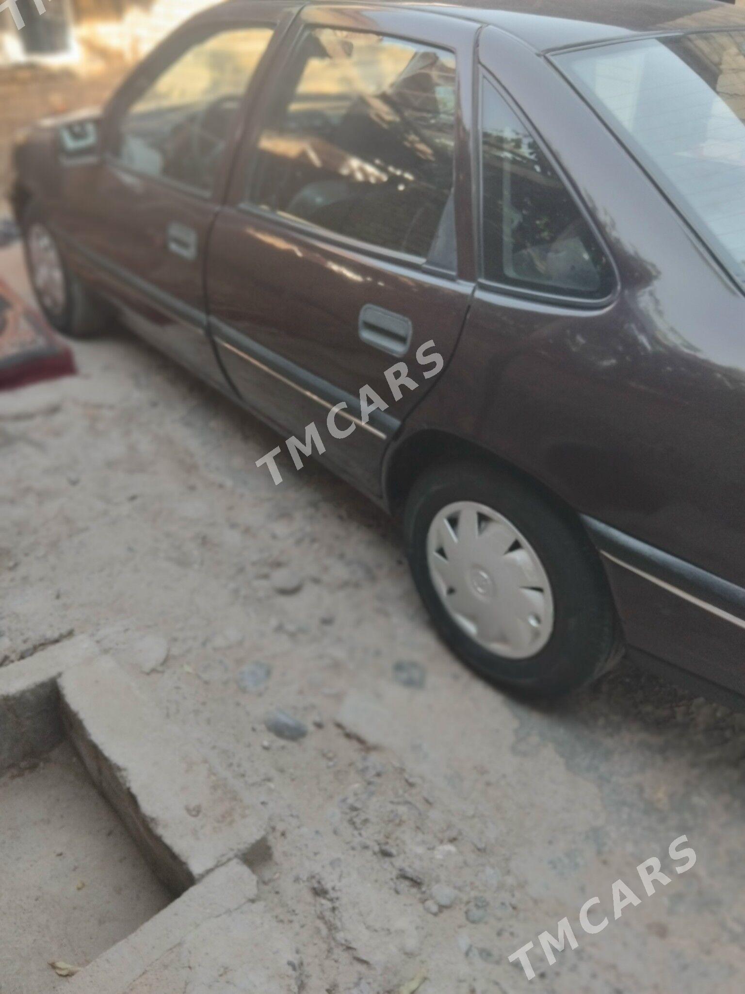 Opel Vectra 1994 - 36 000 TMT - Мары - img 3