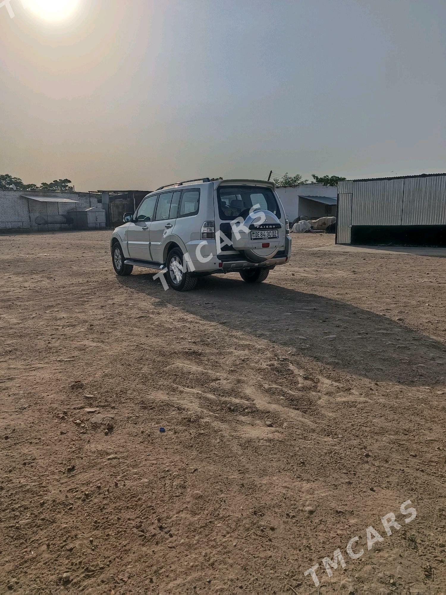 Mitsubishi Pajero 2014 - 260 000 TMT - Дашогуз - img 4