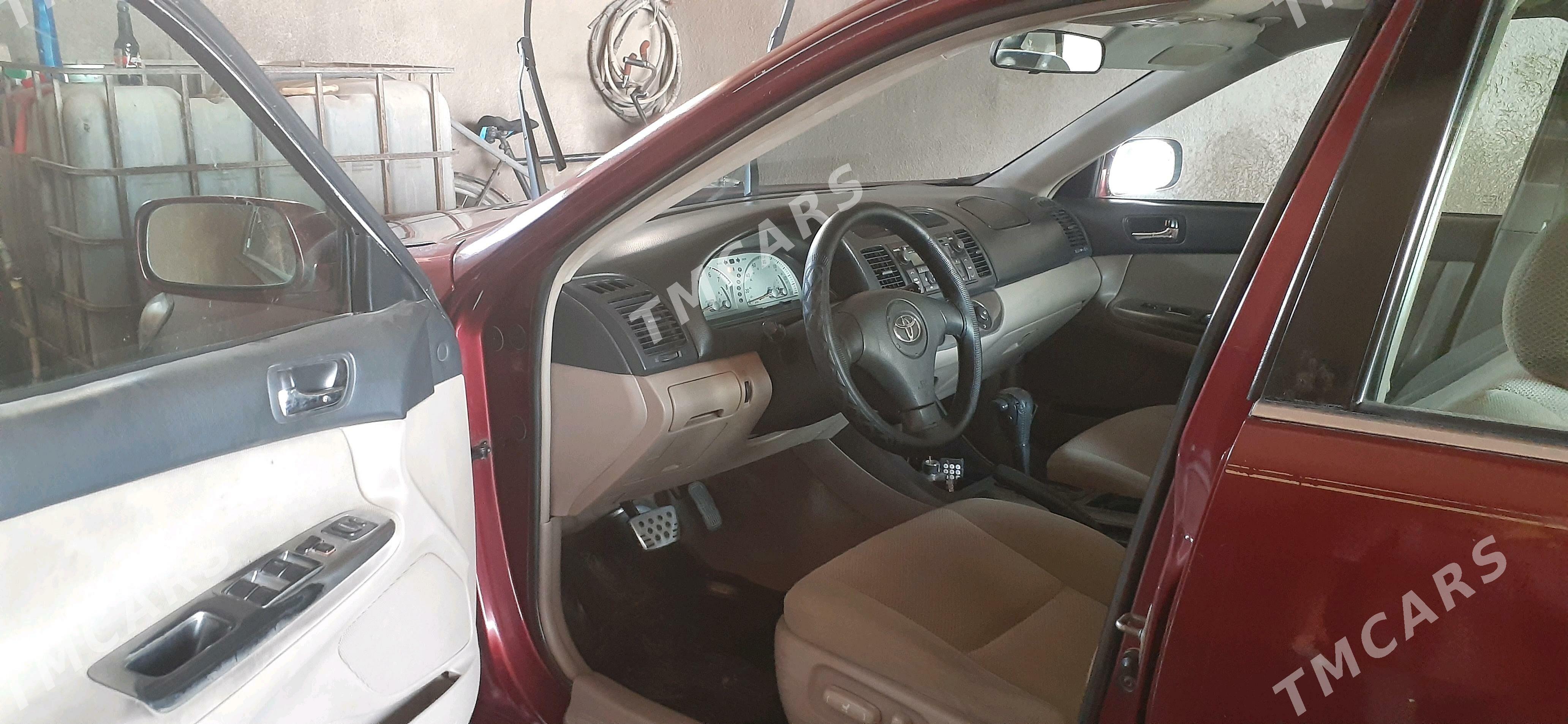 Toyota Camry 2003 - 130 000 TMT - Halaç - img 3