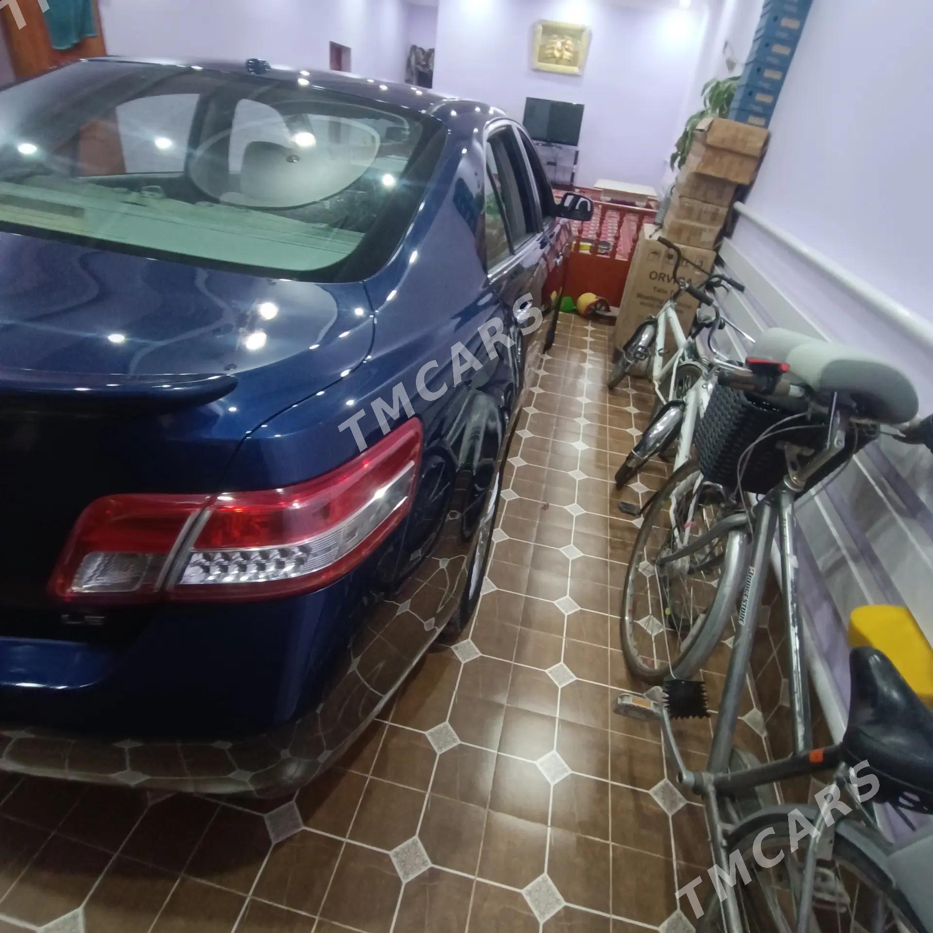 Toyota Camry 2011 - 185 000 TMT - Кёнеургенч - img 4
