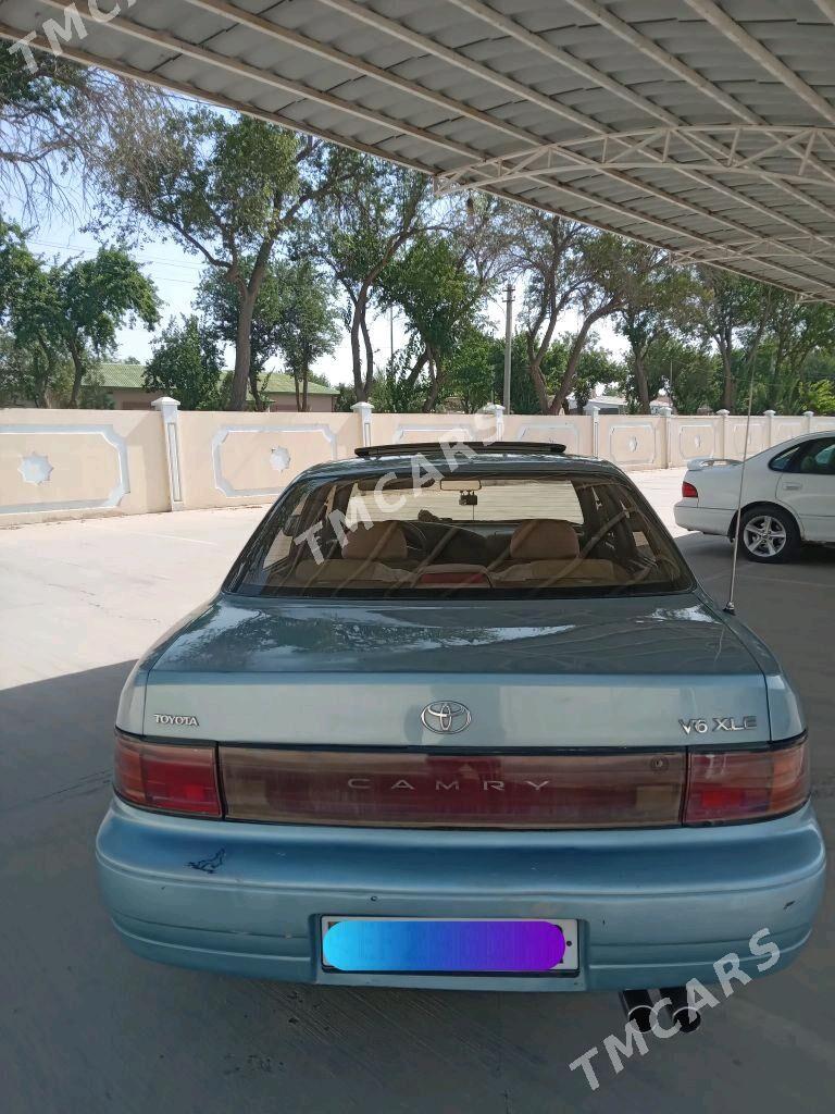 Toyota Camry 1994 - 90 000 TMT - Байрамали - img 4