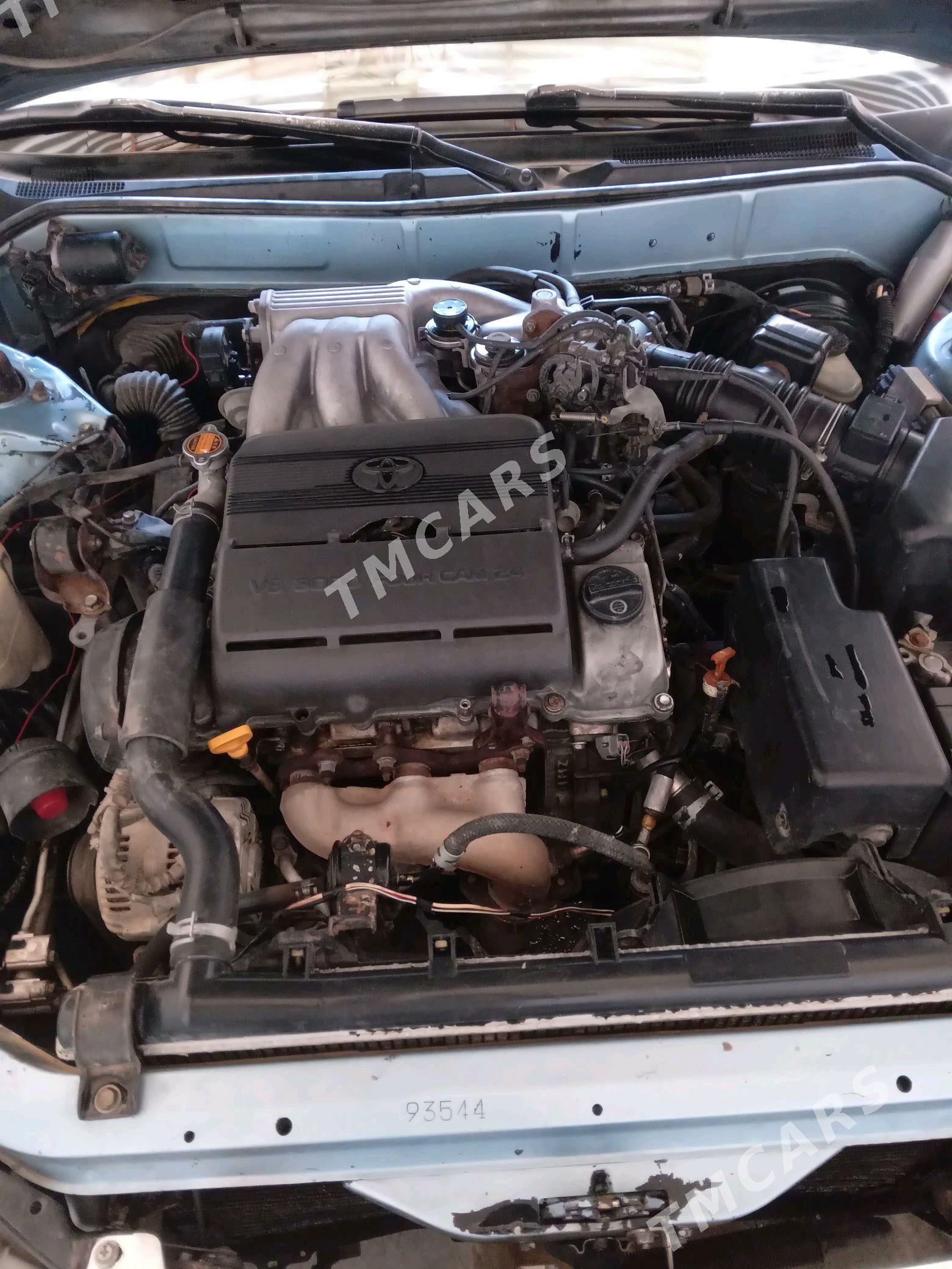 Toyota Camry 1994 - 90 000 TMT - Байрамали - img 5