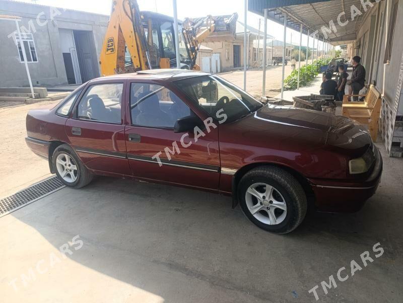 Opel Vectra 1990 - 32 000 TMT - Чарджоу - img 3