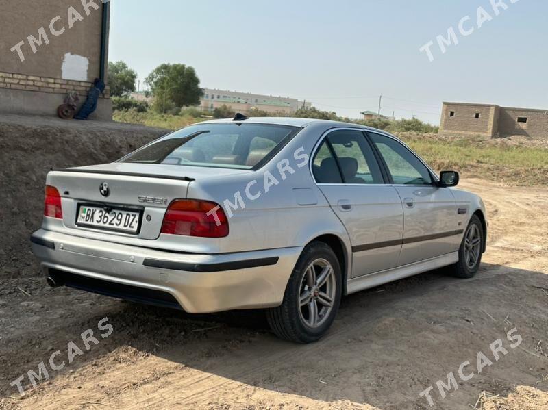 BMW E39 1999 - 115 000 TMT - Дашогуз - img 8