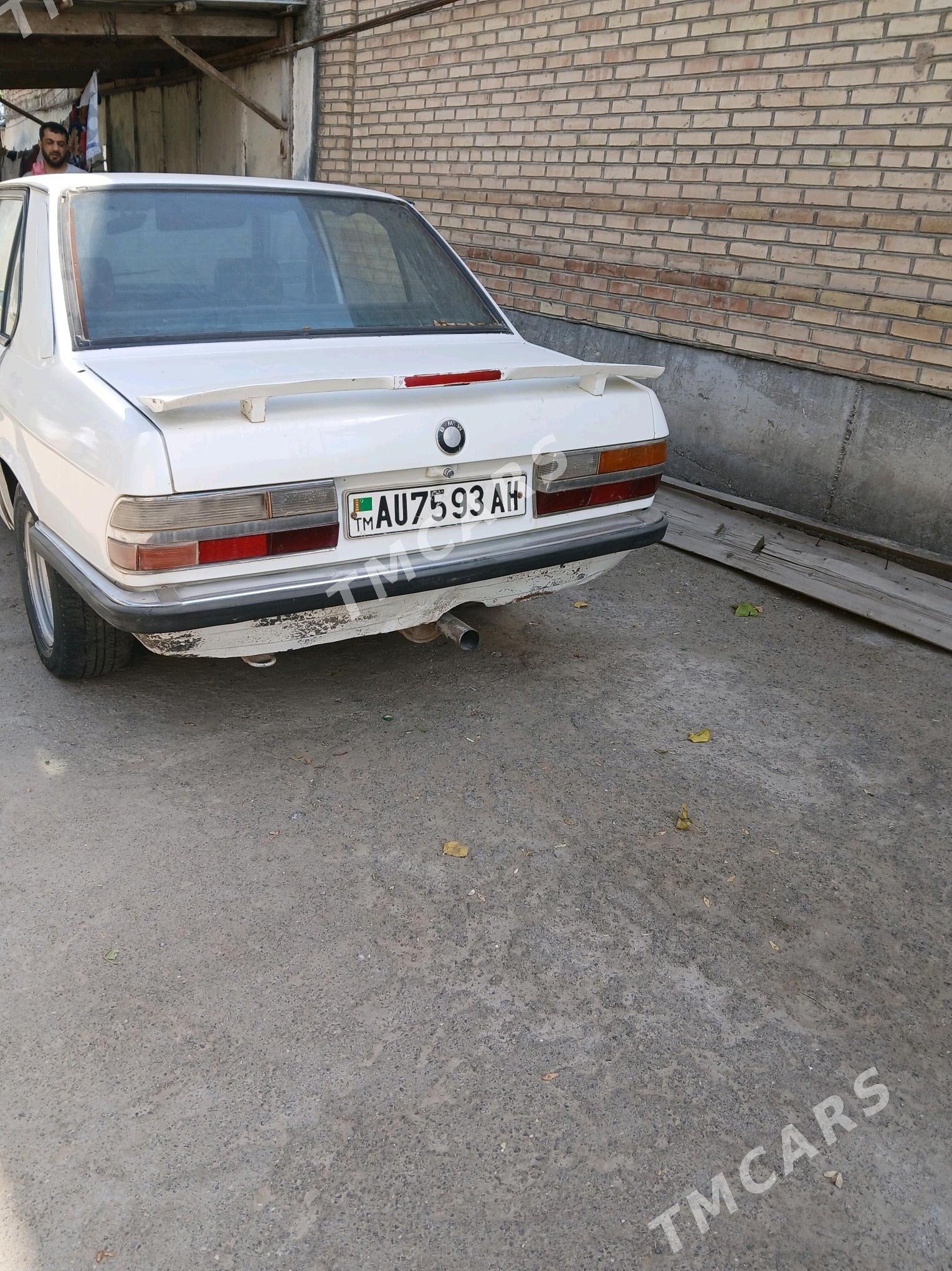 BMW 520 1987 - 15 000 TMT - Hitrowka - img 3