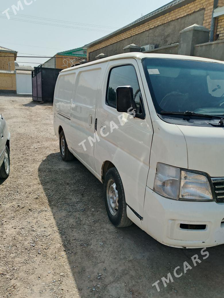 Nissan Urvan 2002 - 120 000 TMT - Мары - img 3