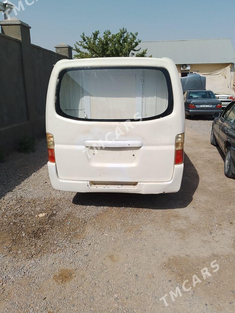 Nissan Urvan 2002 - 120 000 TMT - Мары - img 4