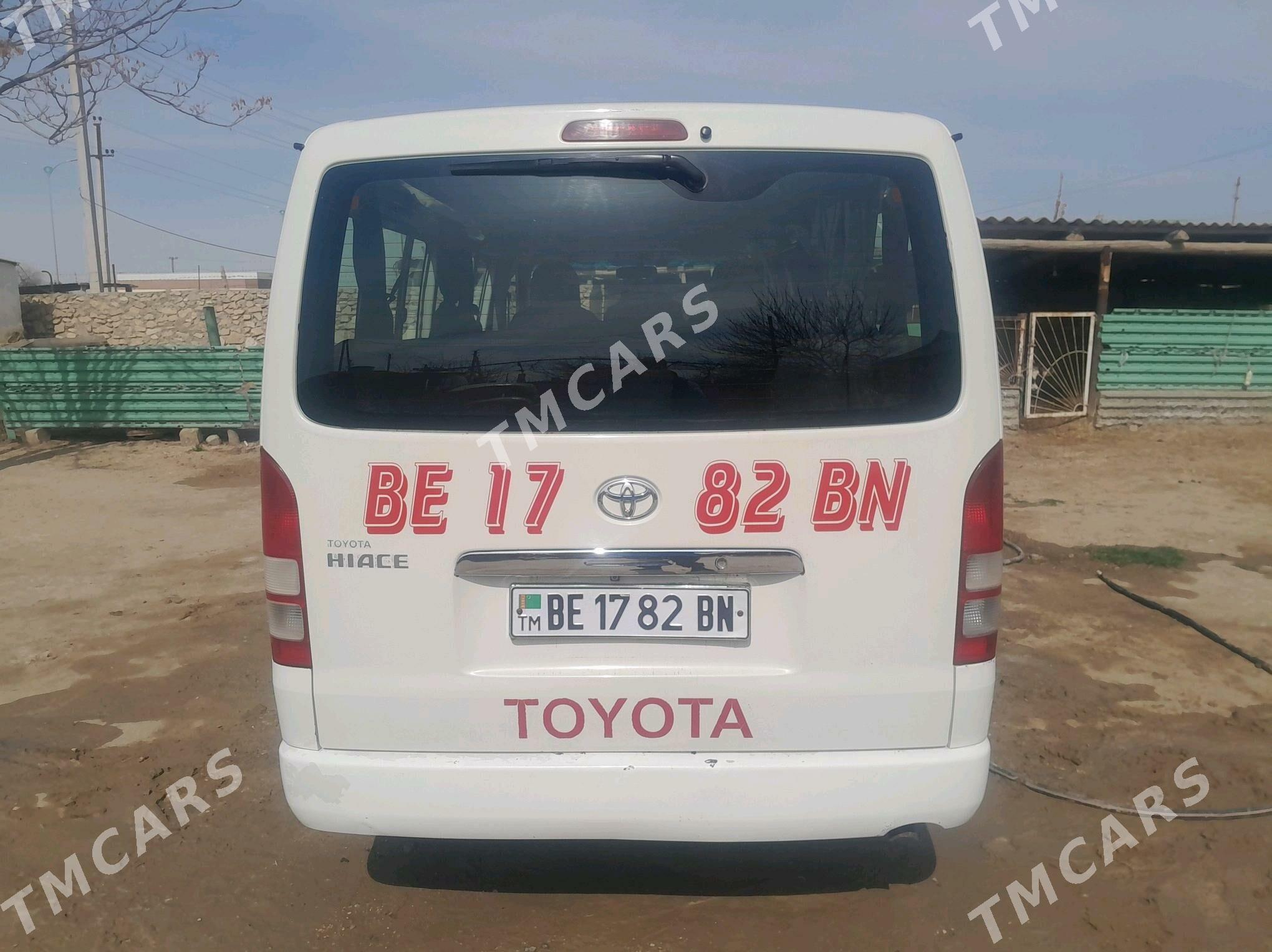 Toyota Hiace 2007 - 240 000 TMT - Этрек - img 4