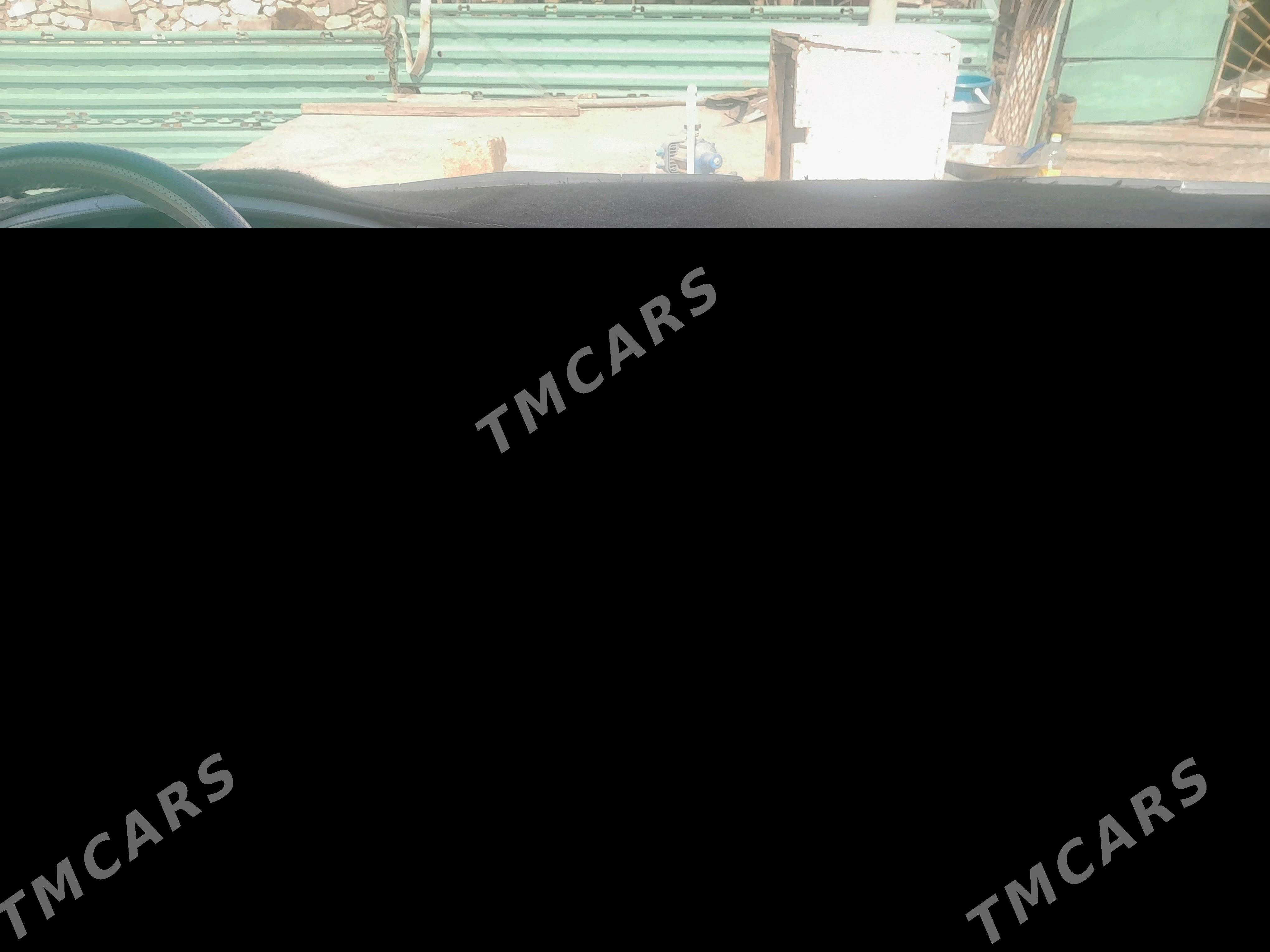 Toyota Hiace 2007 - 240 000 TMT - Этрек - img 5