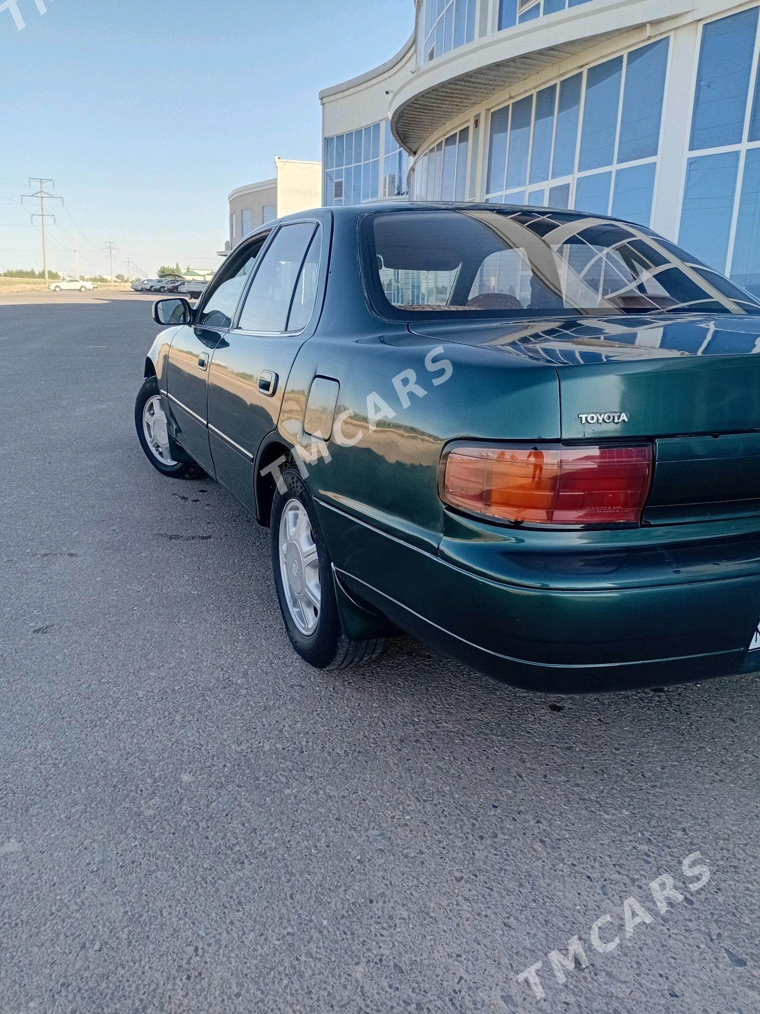 Toyota Camry 1994 - 60 000 TMT - Мары - img 4
