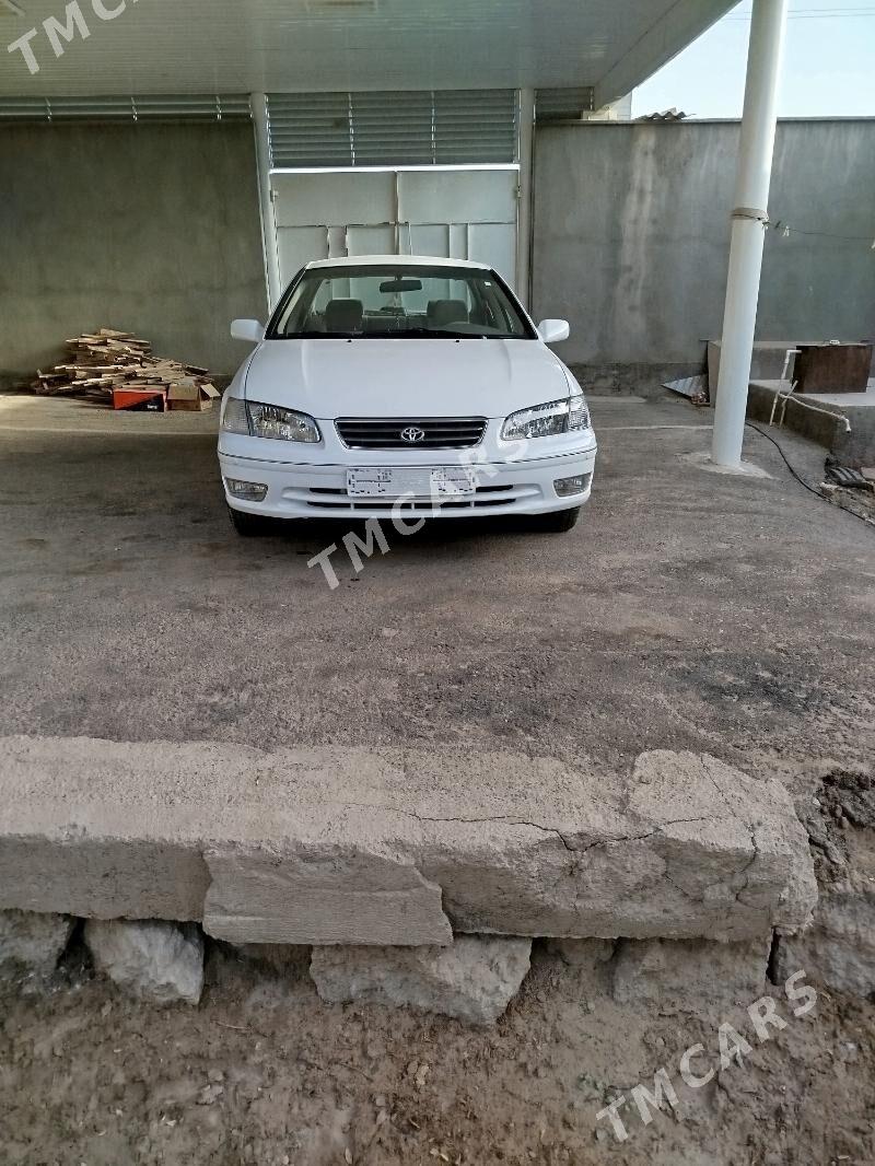 Toyota Camry 2001 - 150 000 TMT - Теджен - img 4