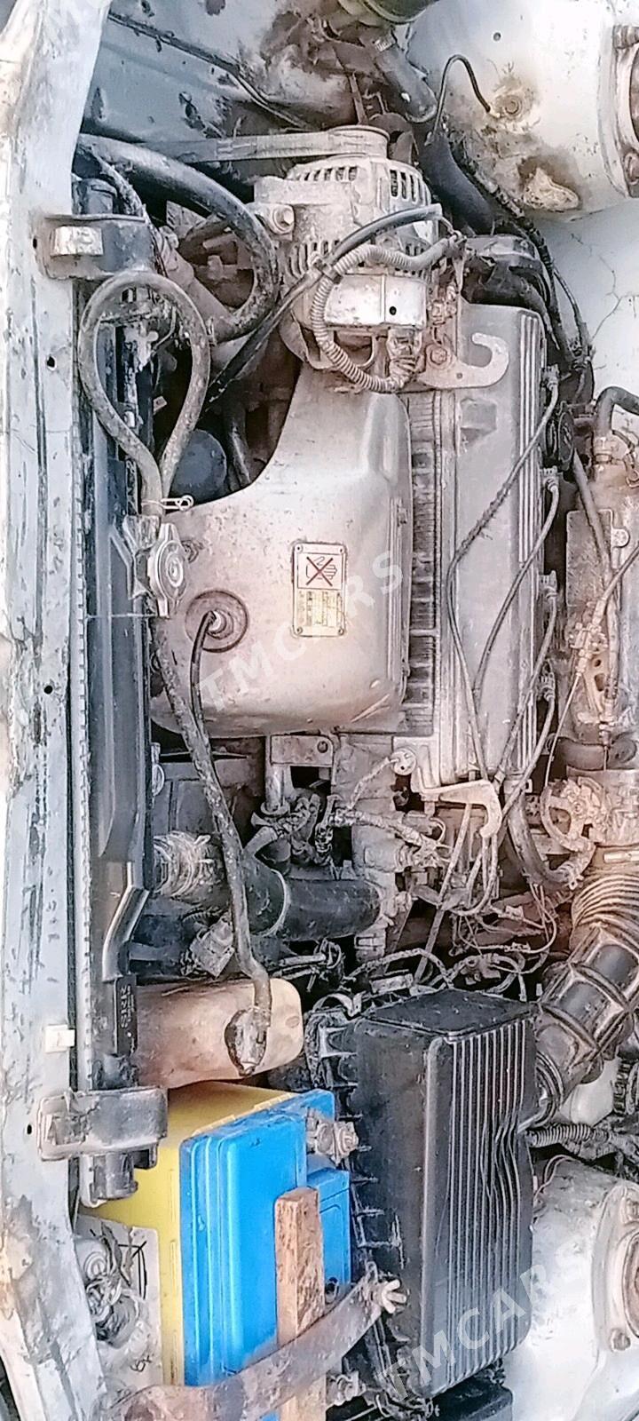 Toyota Camry 1994 - 38 000 TMT - Akdepe - img 6