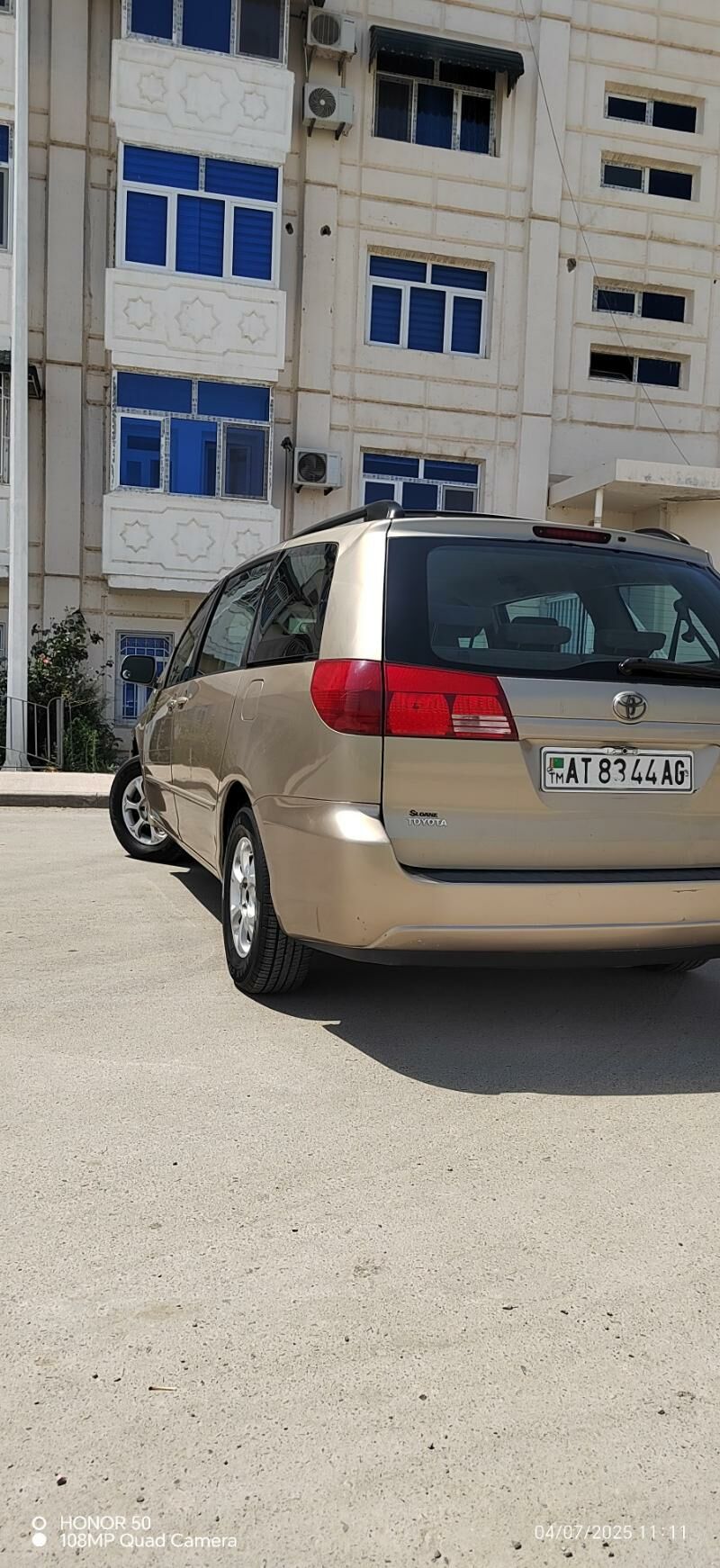 Toyota Sienna 2004 - 220 000 TMT - Бузмеин - img 6