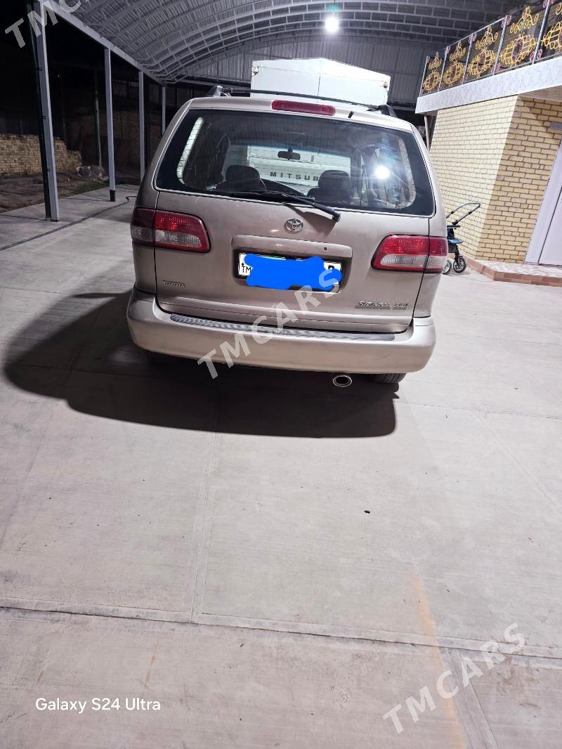 Toyota Sienna 2002 - 210 000 TMT - Ходжамбаз - img 2