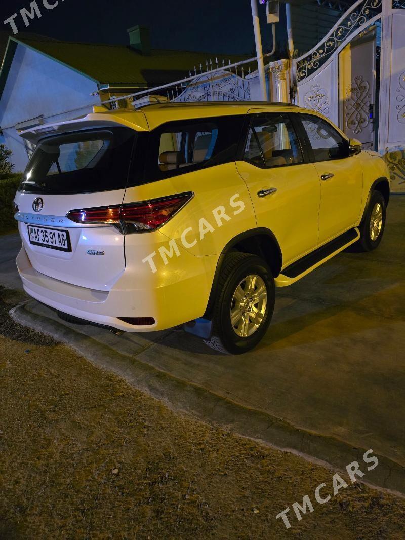 Toyota Fortuner 2021 - 565 000 TMT - Ашхабад - img 8