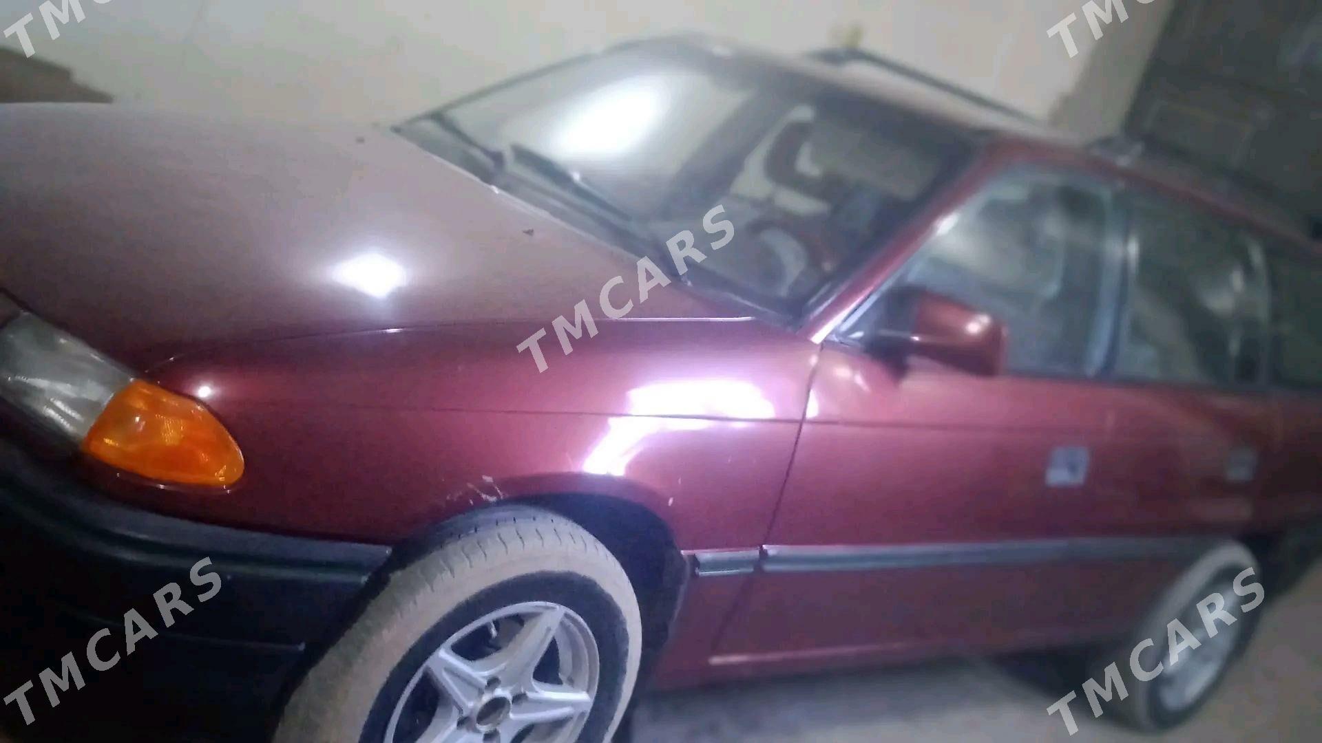 Opel Antara 1992 - 45 000 TMT - Гурбансолтан Едже - img 2