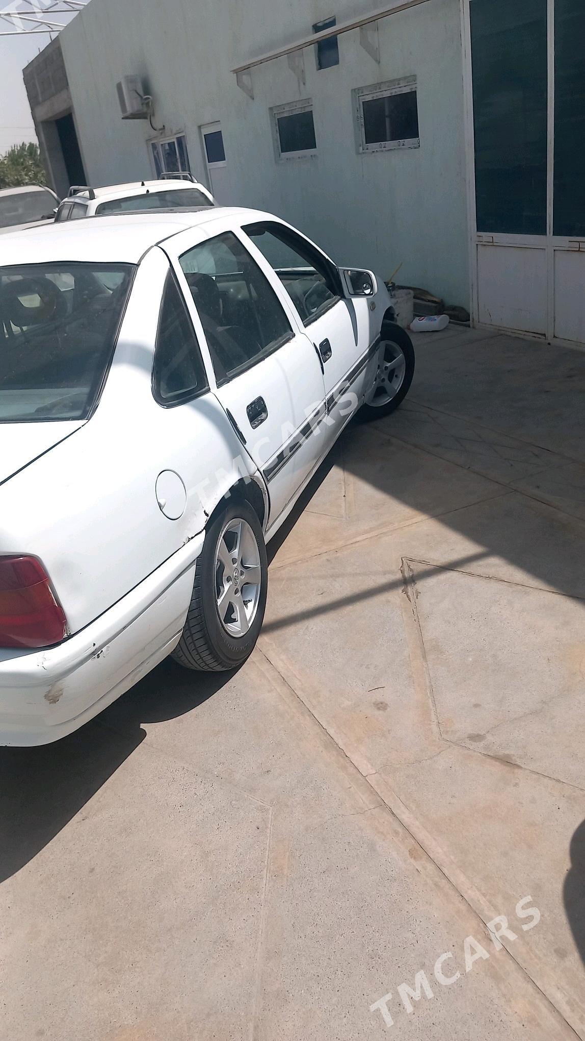 Opel Vectra 1992 - 27 000 TMT - Гёкдепе - img 2