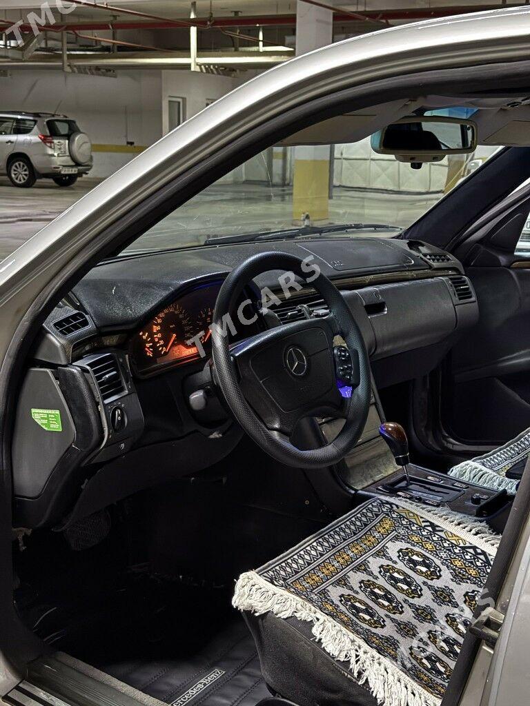 Mercedes-Benz E320 1996 - 75 000 TMT - Aşgabat - img 5