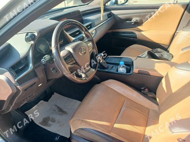 Lexus ES 350 2019 - 570 000 TMT - Мары - img 4