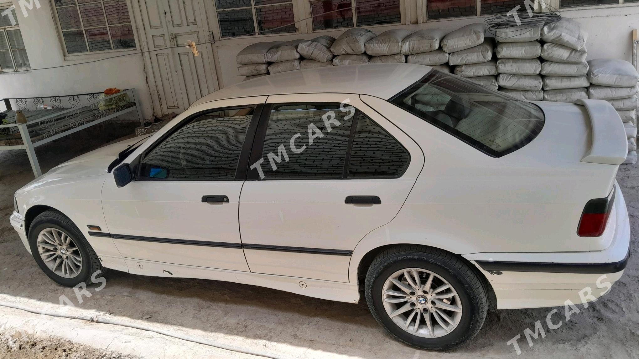 BMW 320 1992 - 40 000 TMT - Murgap - img 3