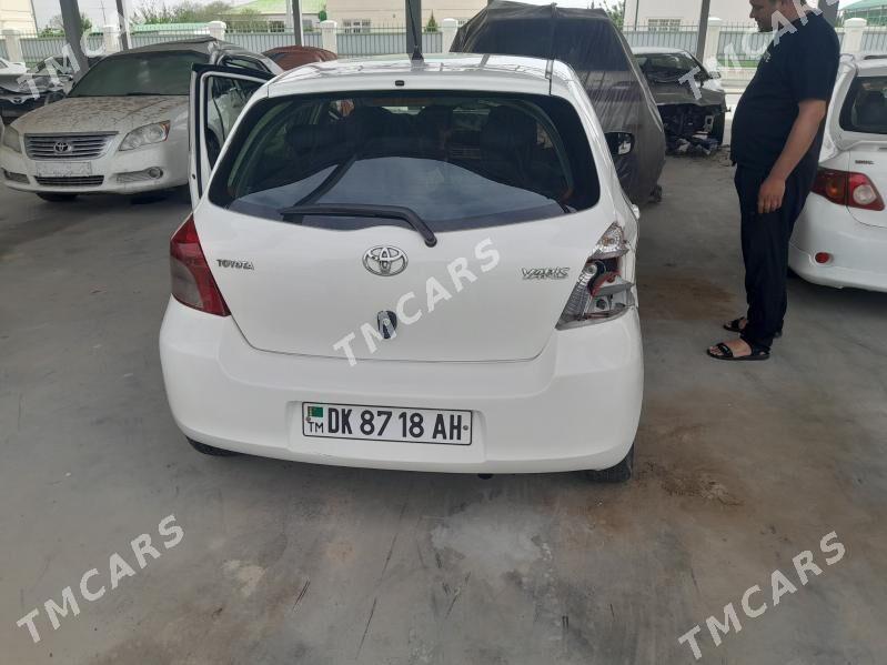 Toyota Yaris 2006 - 50 000 TMT - Bäherden - img 2