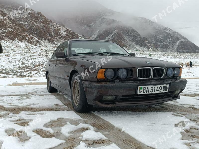 BMW E34 1994 - 73 000 TMT - Балканабат - img 1